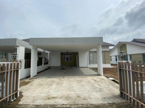 Alea Homestay Taman Tasik Utama MiTC